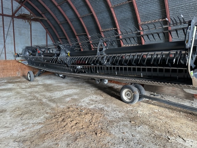 2017 MacDon FD75 Header Draper