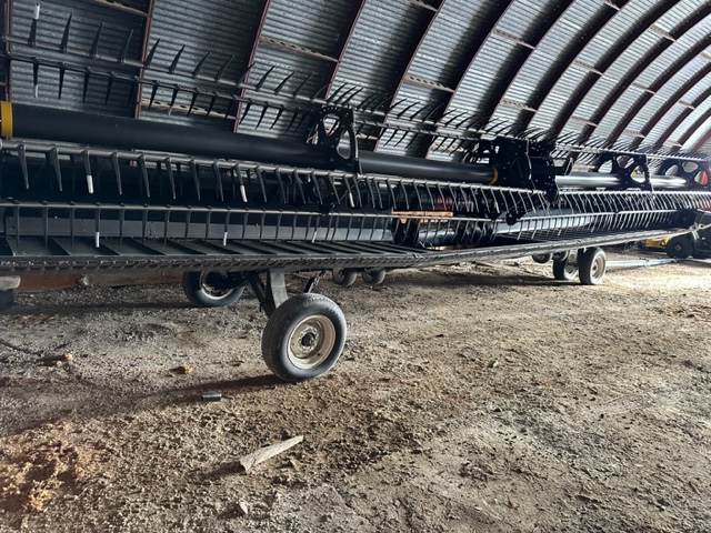 2017 MacDon FD75 Header Draper