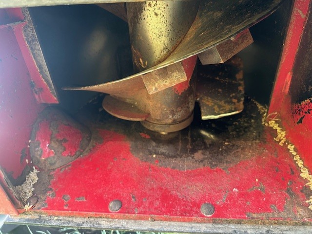 2014 Unverferth 1039 Grain Cart