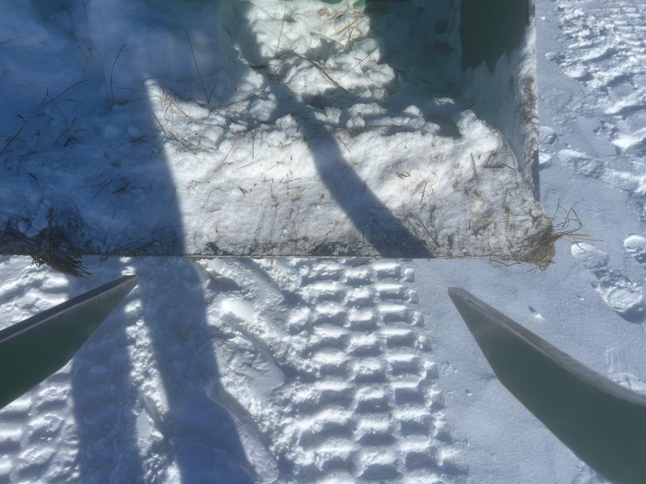 2018 John Deere 6135E Tractor