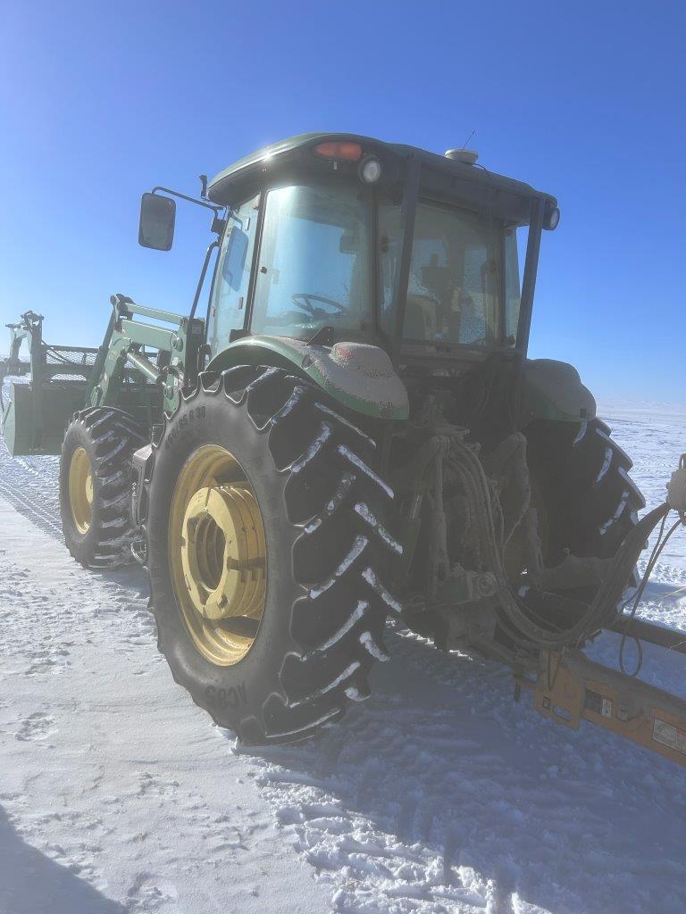 2018 John Deere 6135E Tractor