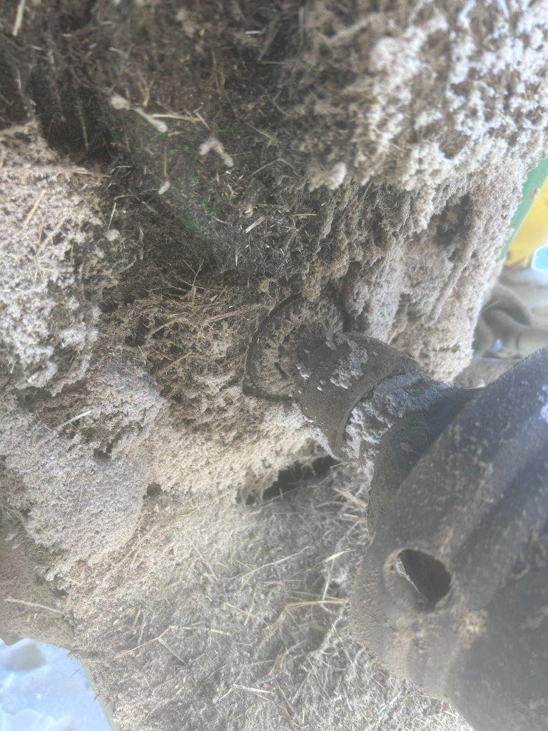 2018 John Deere 6135E Tractor