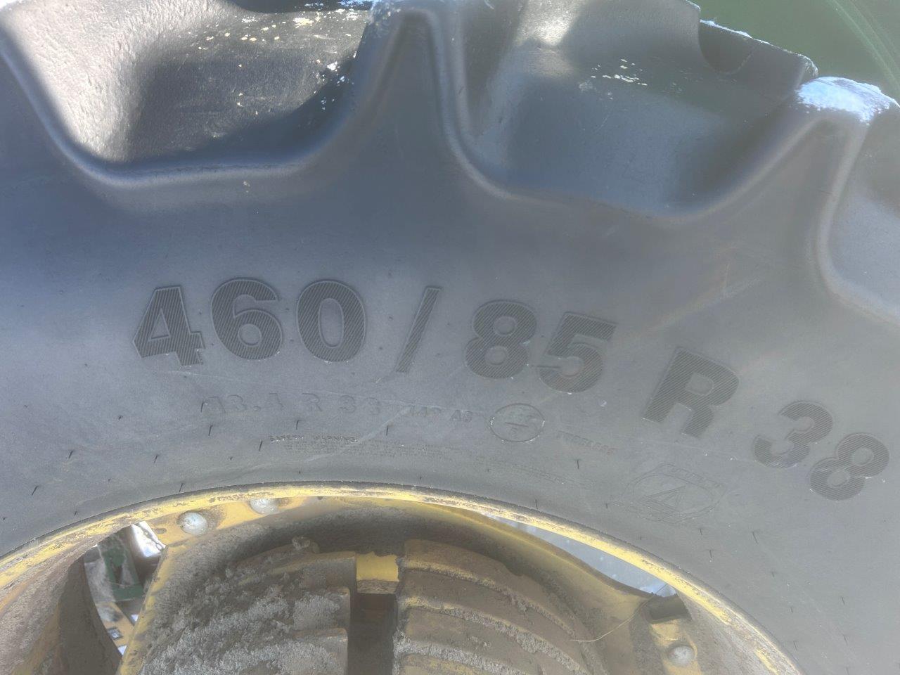 2018 John Deere 6135E Tractor