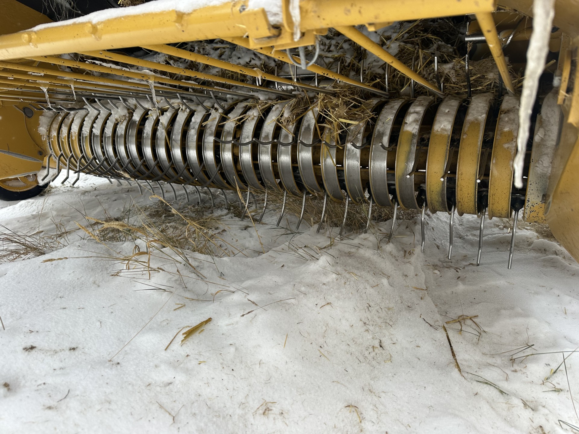 2023 Vermeer 605N Select Baler/Round