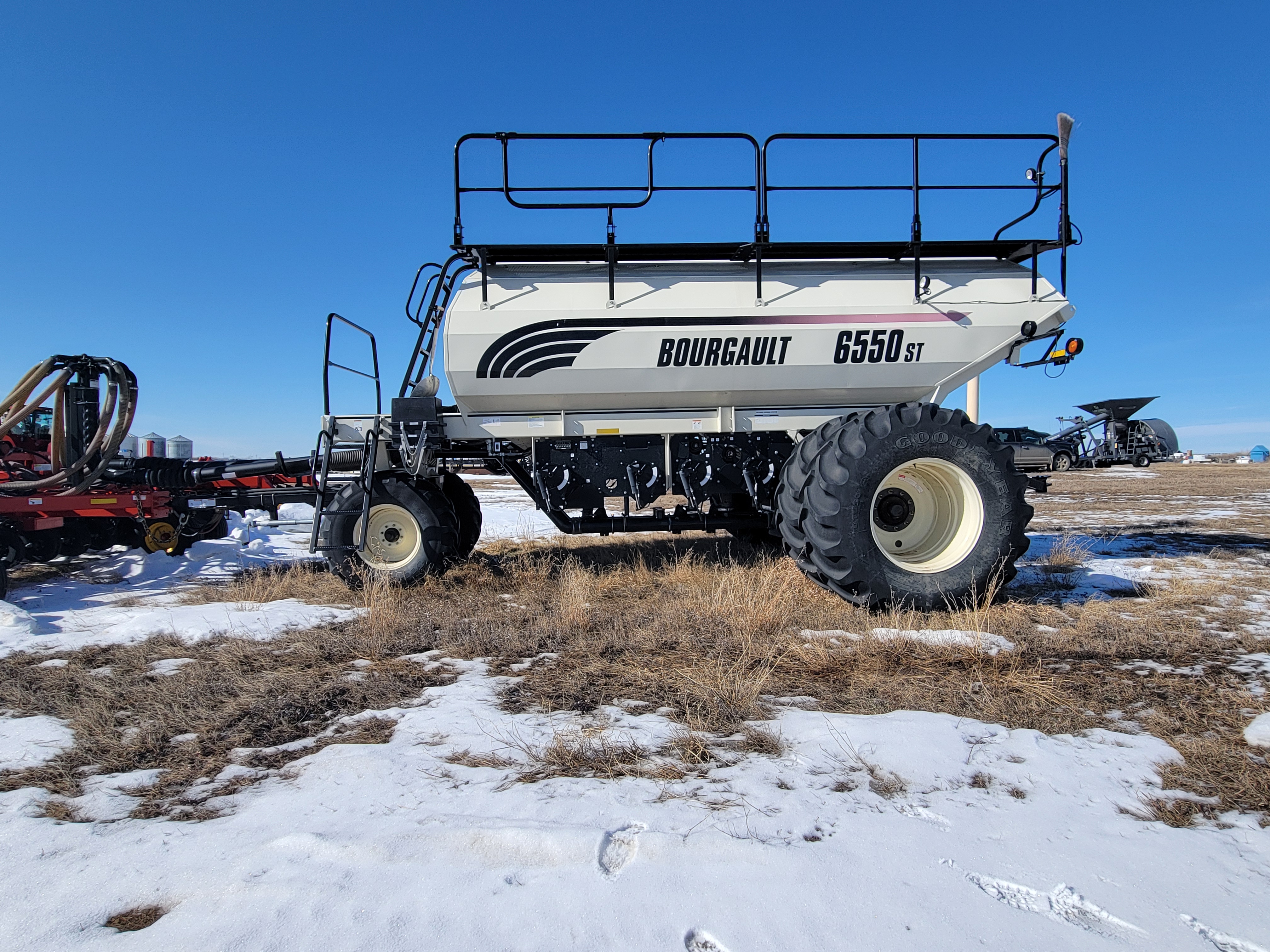 2014 Bourgault 6550ST Air Tank/Cart