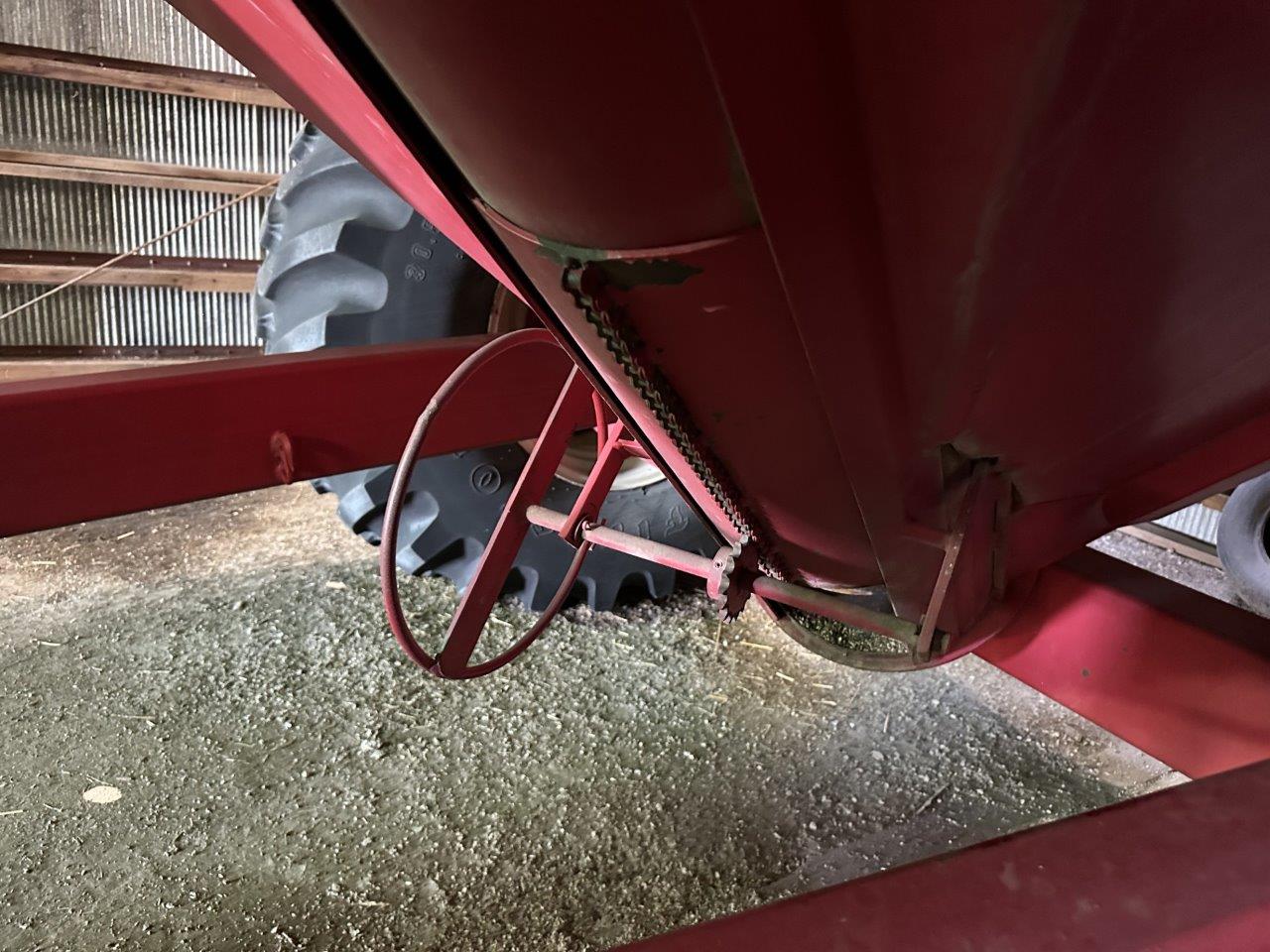 United Farm Tools 4660 Grain Cart