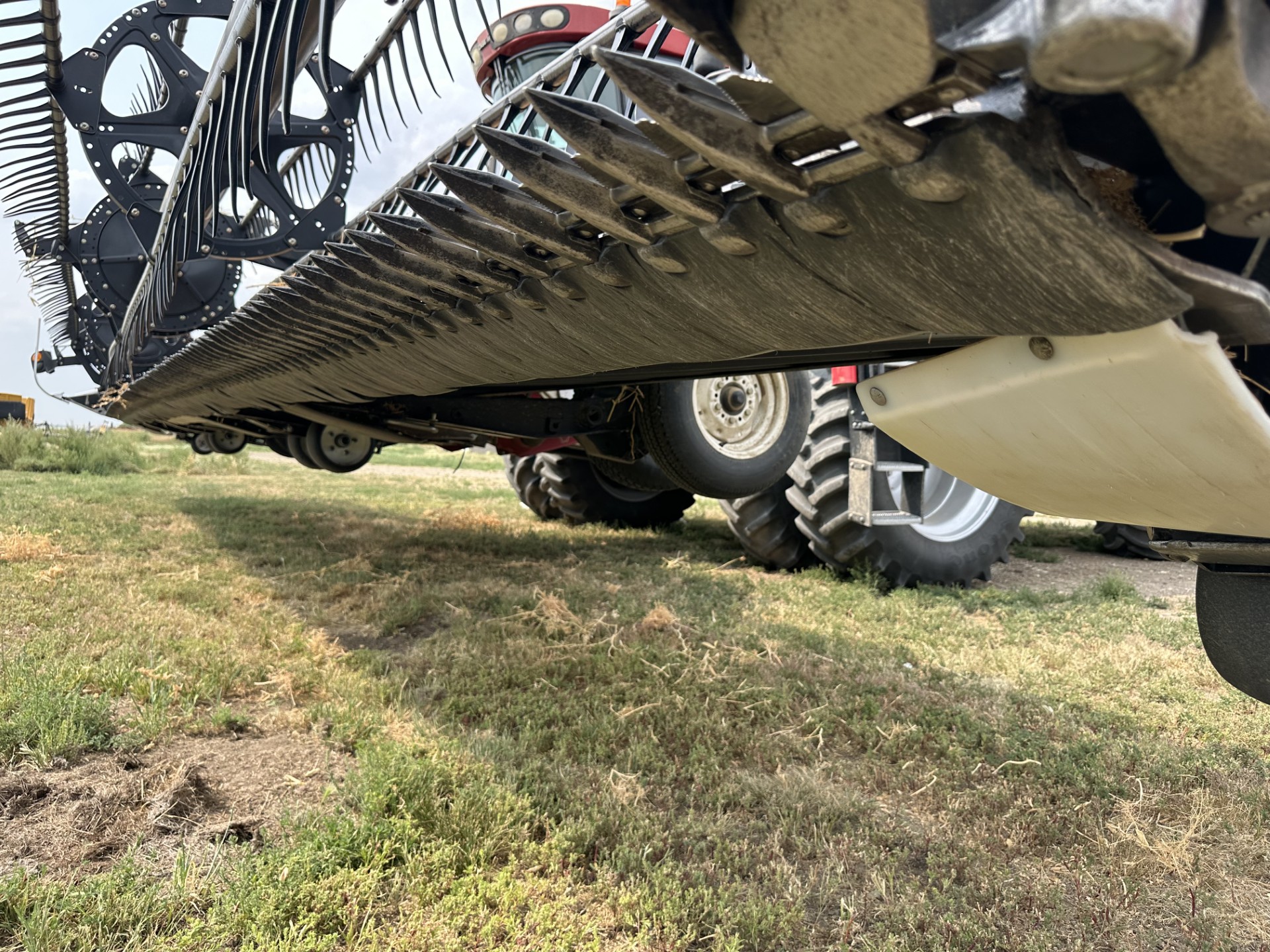 2014 MacDon FD75-40 Header Combine