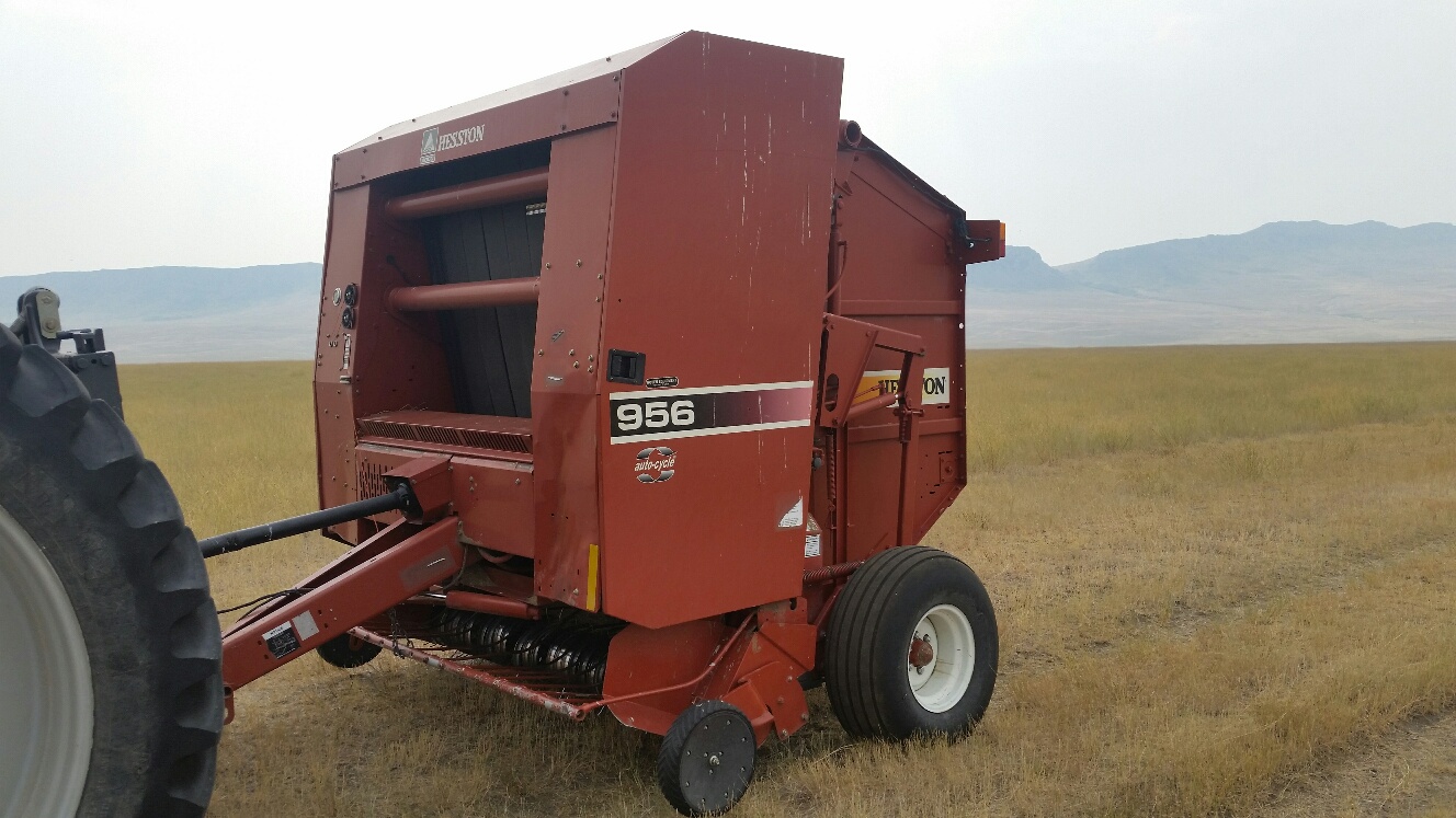 2004 Hesston 956a Baler/Round