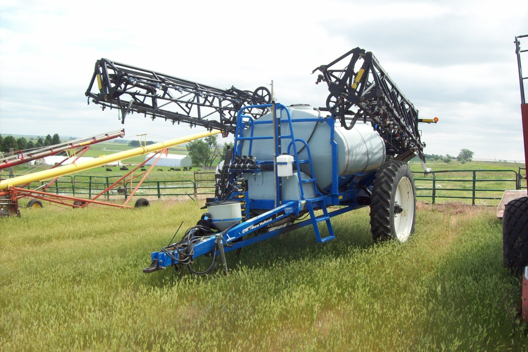 2005 New Holland SF115 Sprayer/High Clearance