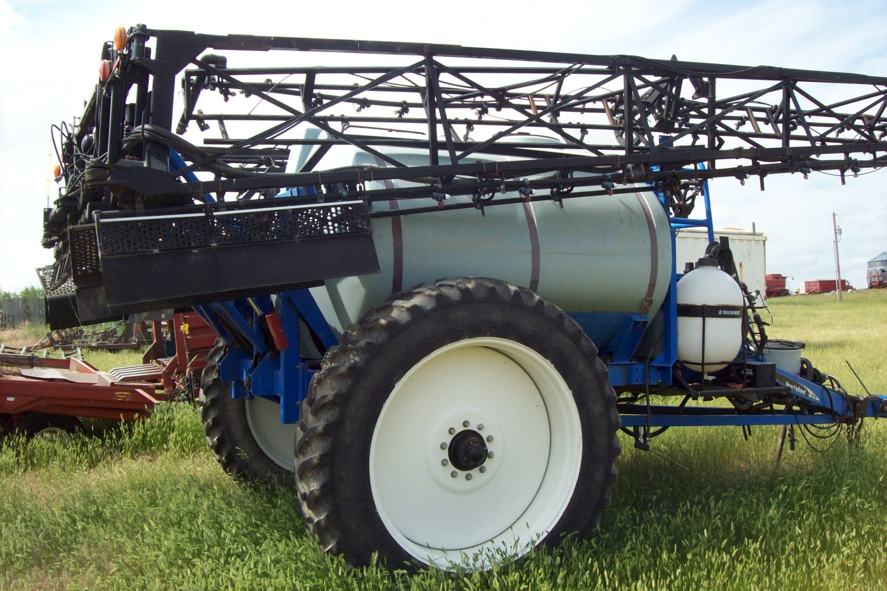 2005 New Holland SF115 Sprayer/High Clearance