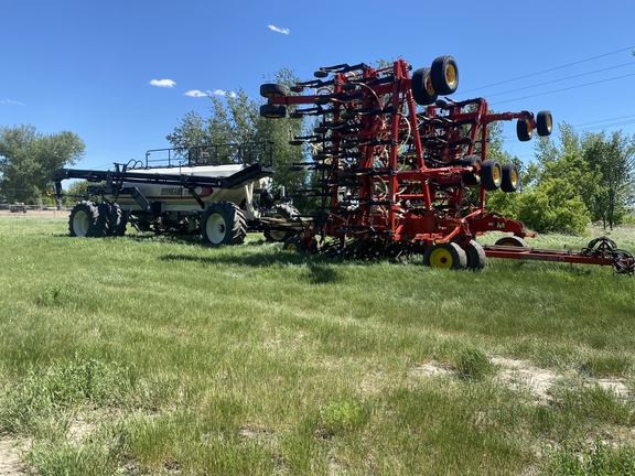 2015 Bourgault 3320-76 Air Seeder