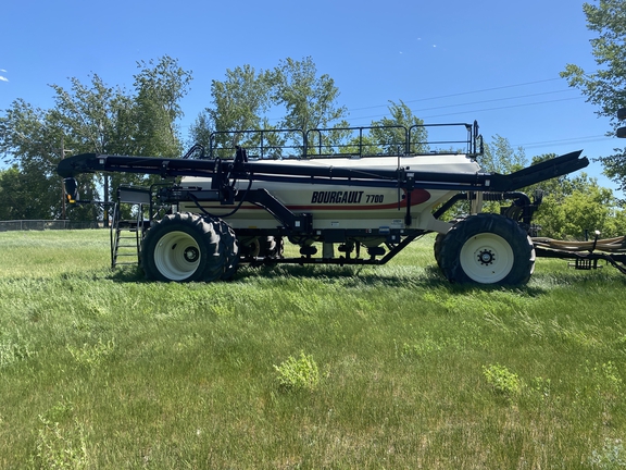 2015 Bourgault 3320-76 Air Seeder