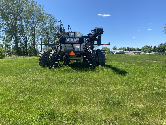 2015 Bourgault 3320-76 Air Seeder