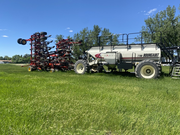 2015 Bourgault 3320-76 Air Seeder