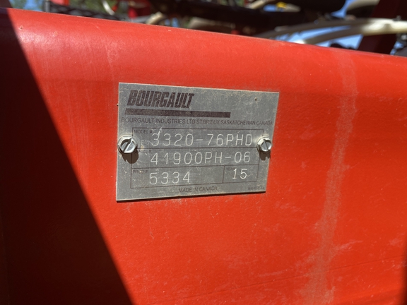 2015 Bourgault 3320-76 Air Seeder