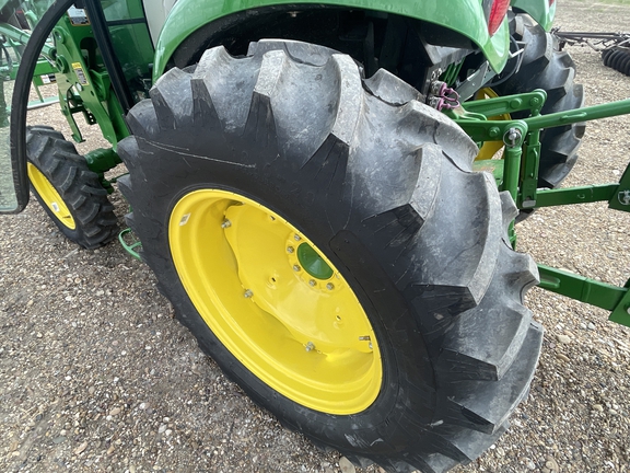 2022 John Deere 4052R Tractor Compact