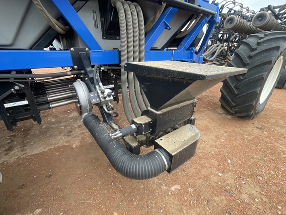 2018 New Holland P2060 /  P4580 Air Seeder