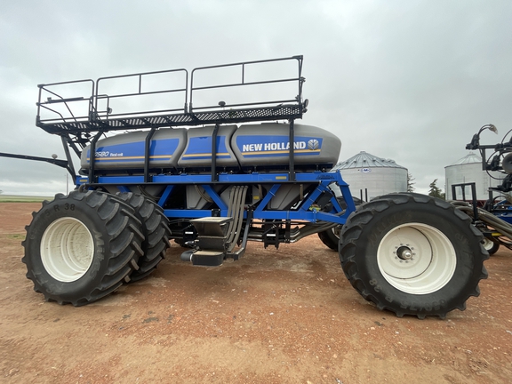 2018 New Holland P2060 /  P4580 Air Seeder