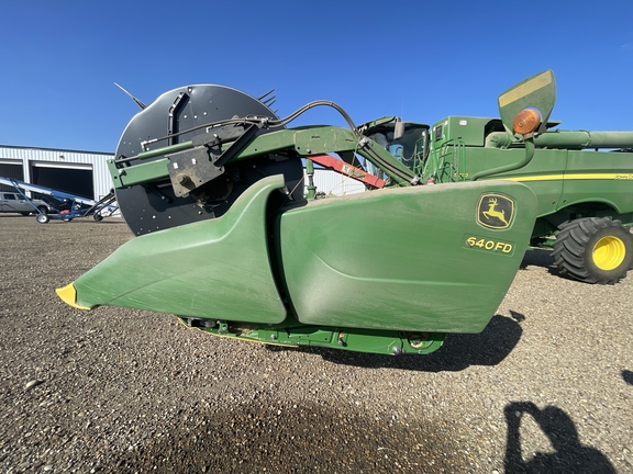 2018 John Deere 640FD Header Combine