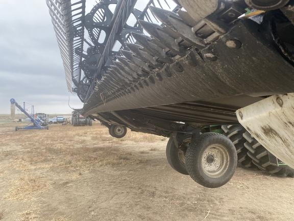 2014 MacDon FD75-40 Header Combine