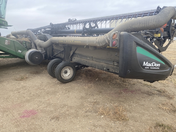 2014 MacDon FD75-40 Header Combine