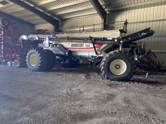 2014 Bourgault 3320 Air Seeder