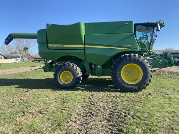 2023 John Deere S780 Combine