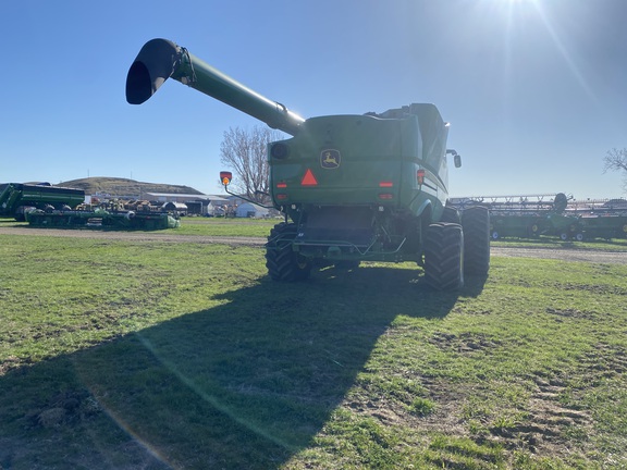 2023 John Deere S780 Combine
