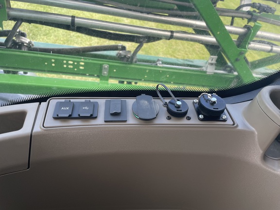 2024 John Deere 616R Sprayer/High Clearance