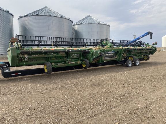 2022 John Deere HD45F Header Combine