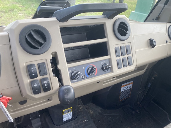 2023 John Deere XUV 835R ATV