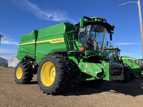 2025 John Deere S7 700 Combine