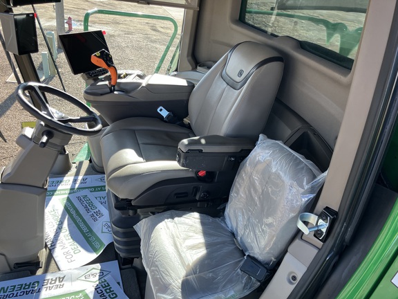 2025 John Deere S7 700 Combine