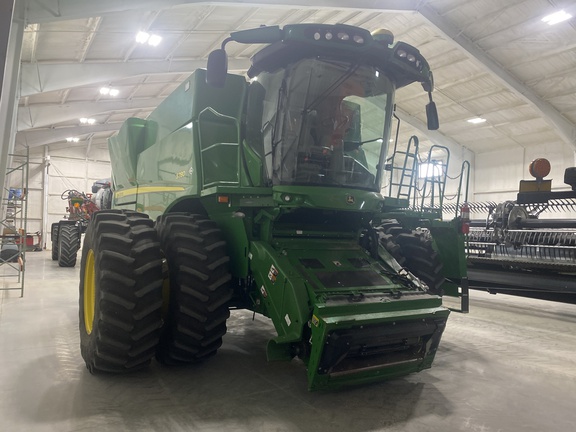 2021 John Deere S780 Combine