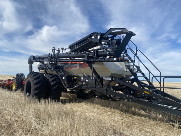 2022 Bourgault 3720-60 Air Seeder