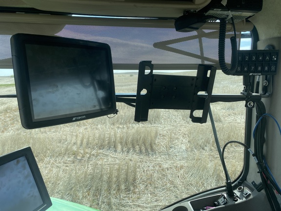 2022 Bourgault 3720-60 Air Seeder