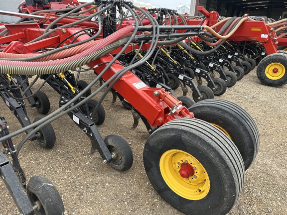 2014 Bourgault 3320-76 Air Seeder