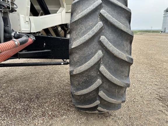 2014 Bourgault 3320-76 Air Seeder