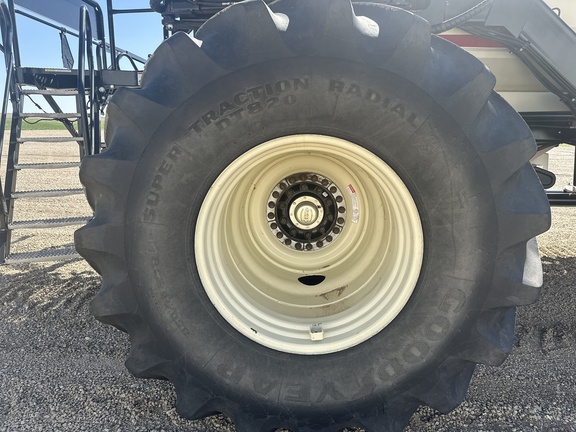 2014 Bourgault 3320-76 Air Seeder