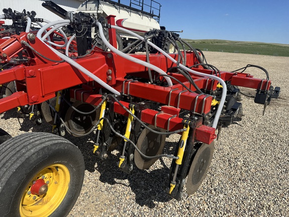 2014 Bourgault 3320-76 Air Seeder