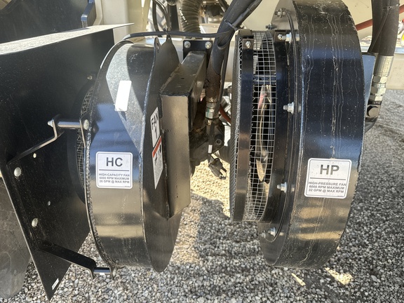 2014 Bourgault 3320-76 Air Seeder