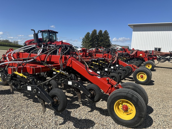 2014 Bourgault 3320-76 Air Seeder