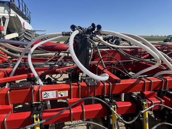 2014 Bourgault 3320-76 Air Seeder