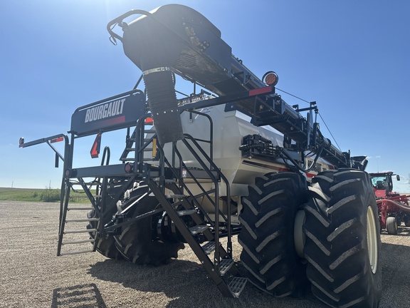 2014 Bourgault 3320-76 Air Seeder