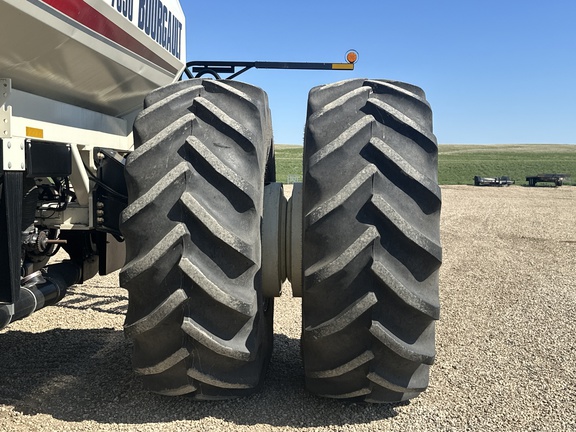 2014 Bourgault 3320-76 Air Seeder