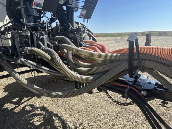 2014 Bourgault 3320-76 Air Seeder
