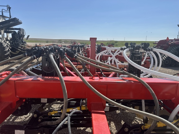 2014 Bourgault 3320-76 Air Seeder