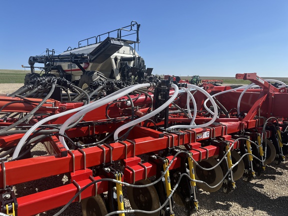 2014 Bourgault 3320-76 Air Seeder