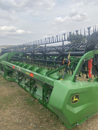 2023 John Deere RD40F Header Combine