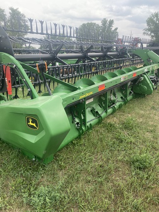 2023 John Deere RD40F Header Combine